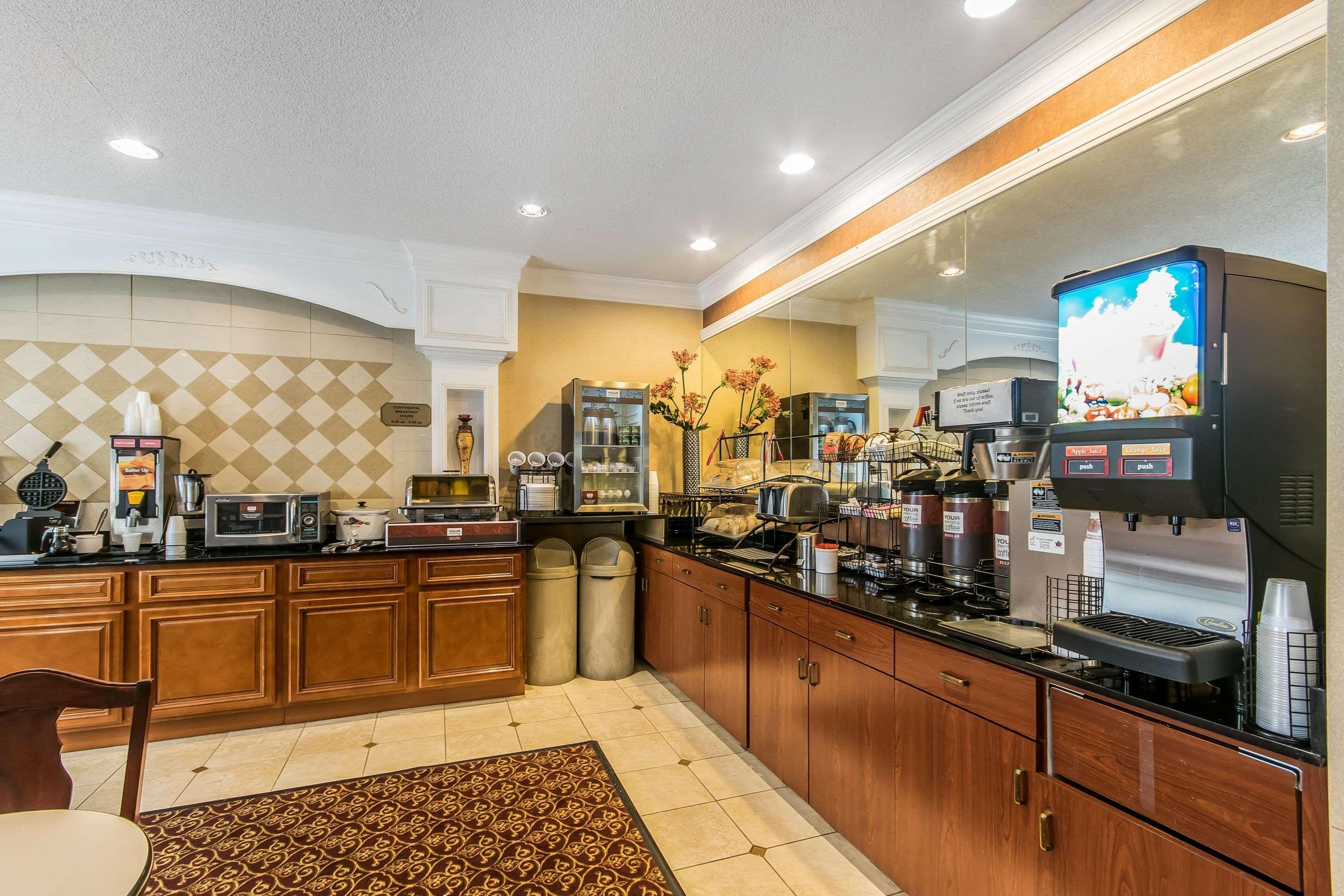 Quality Inn & Suites Stacer Esterno foto